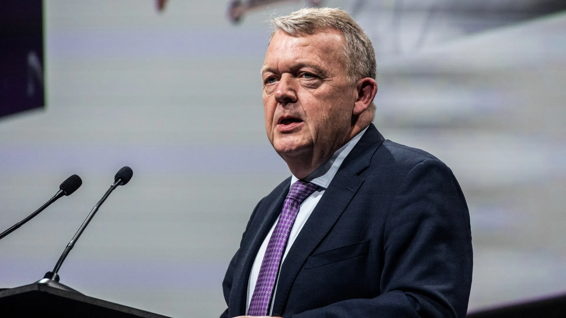 
                    Dinamarca condena nomeação de enviado dos EUA para a Gronelândia
                