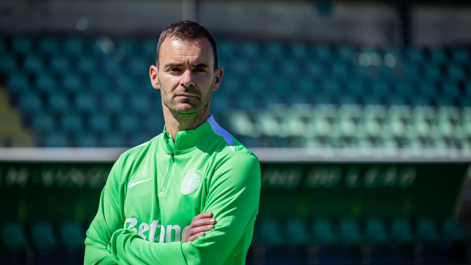 Sporting B 'voa' e João Gião é (novamente) o treinador do mês da II Liga