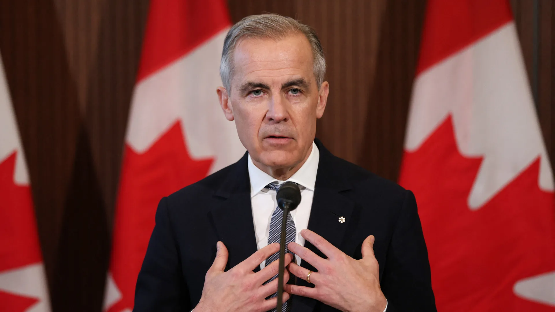 
                    Primeiro-ministro canadiano apela ao cessar-fogo para parar as mortes
                