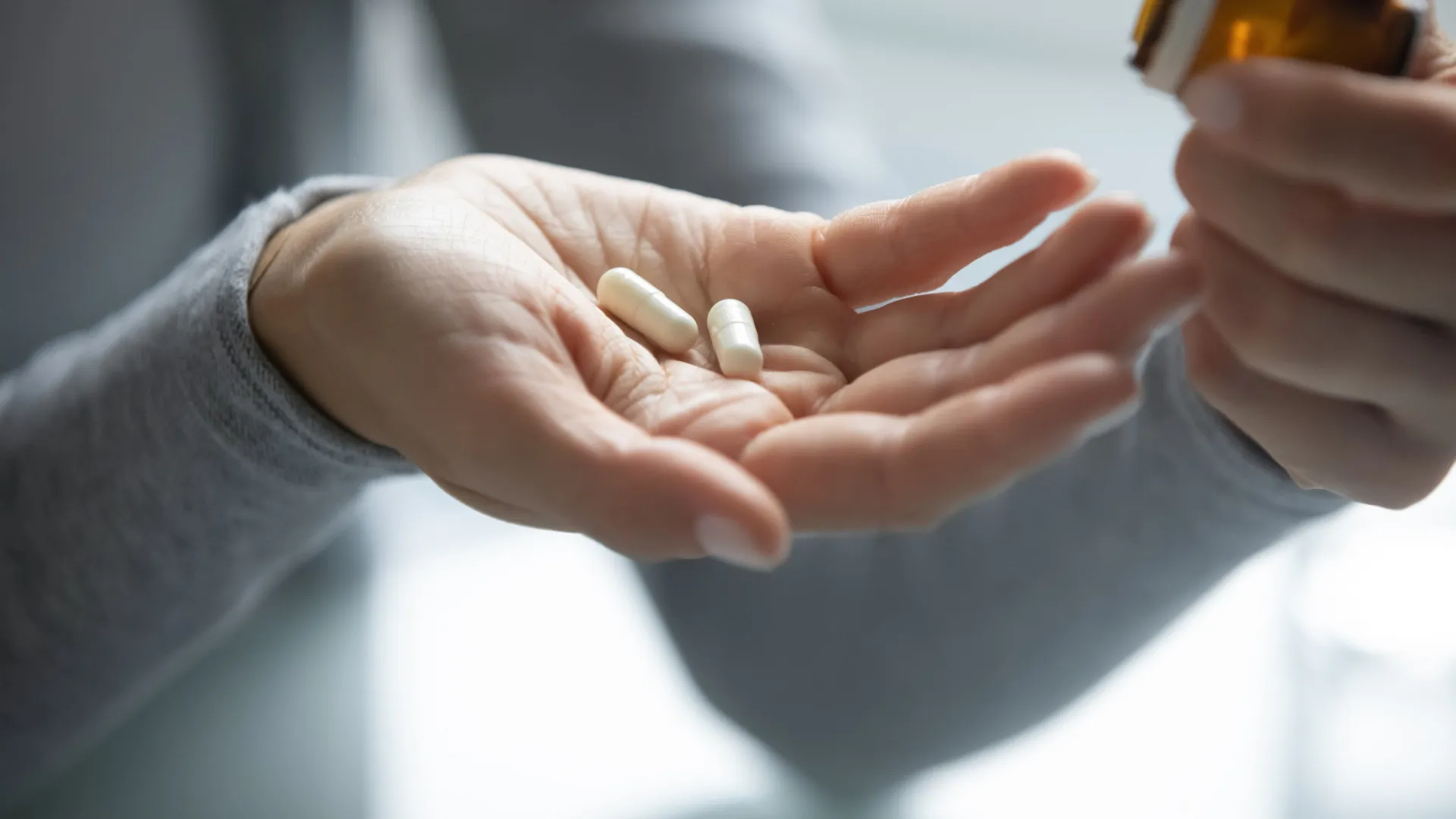
                    Sertralina. Infarmed recolhe vários lotes de medicamento para a depressão
                