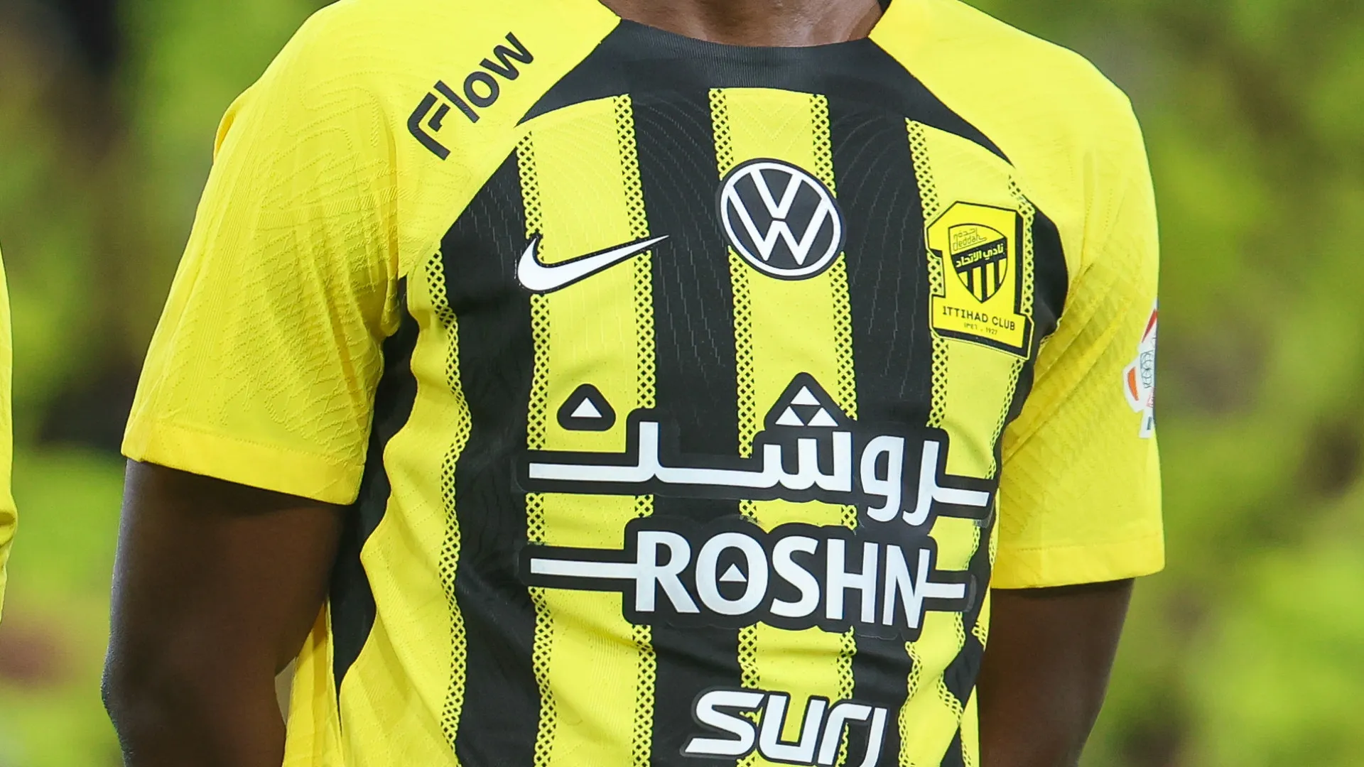 
                    Oficial: Danilo Pereira renova contrato com Al Ittihad
                