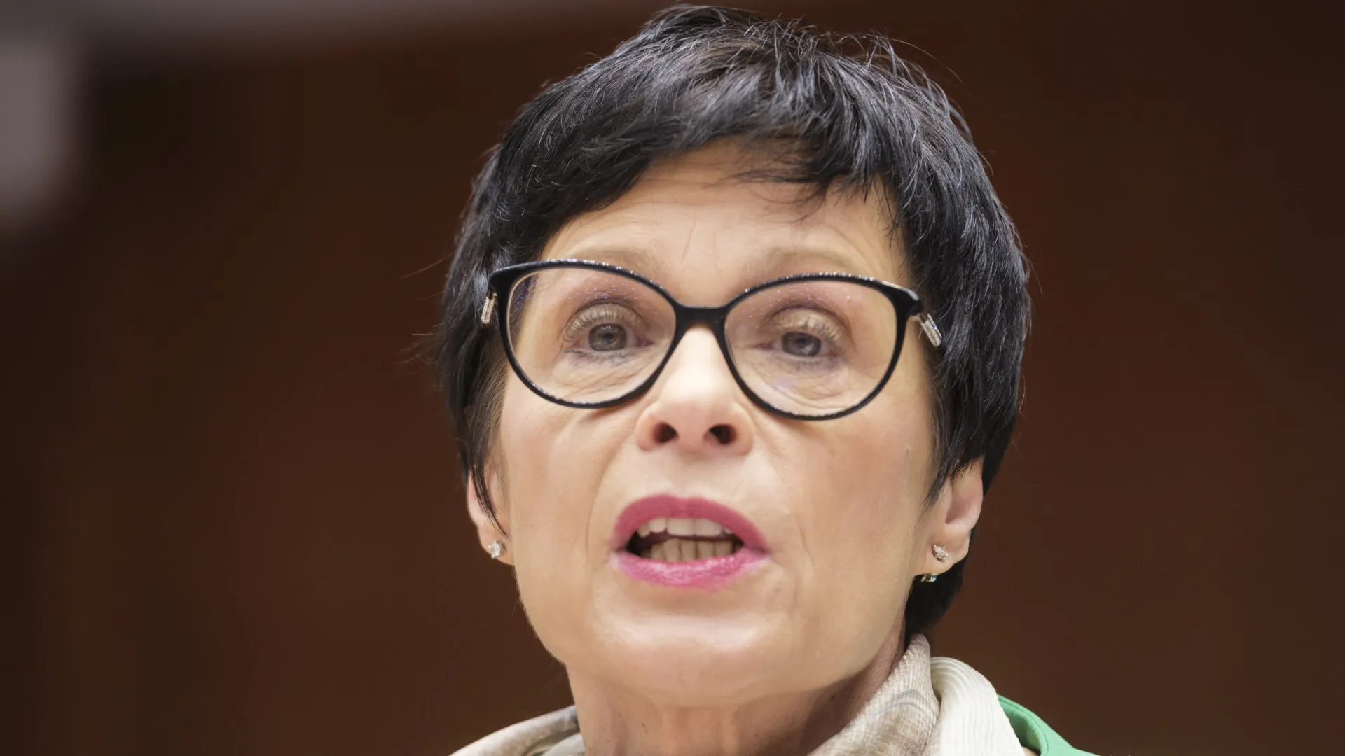 
                    UE avisa Sérvia que recente reforma judicial é 