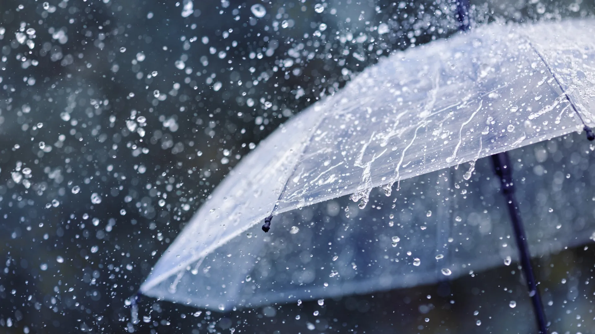Madeira e sete ilhas dos Açores sob aviso amarelo devido à chuva