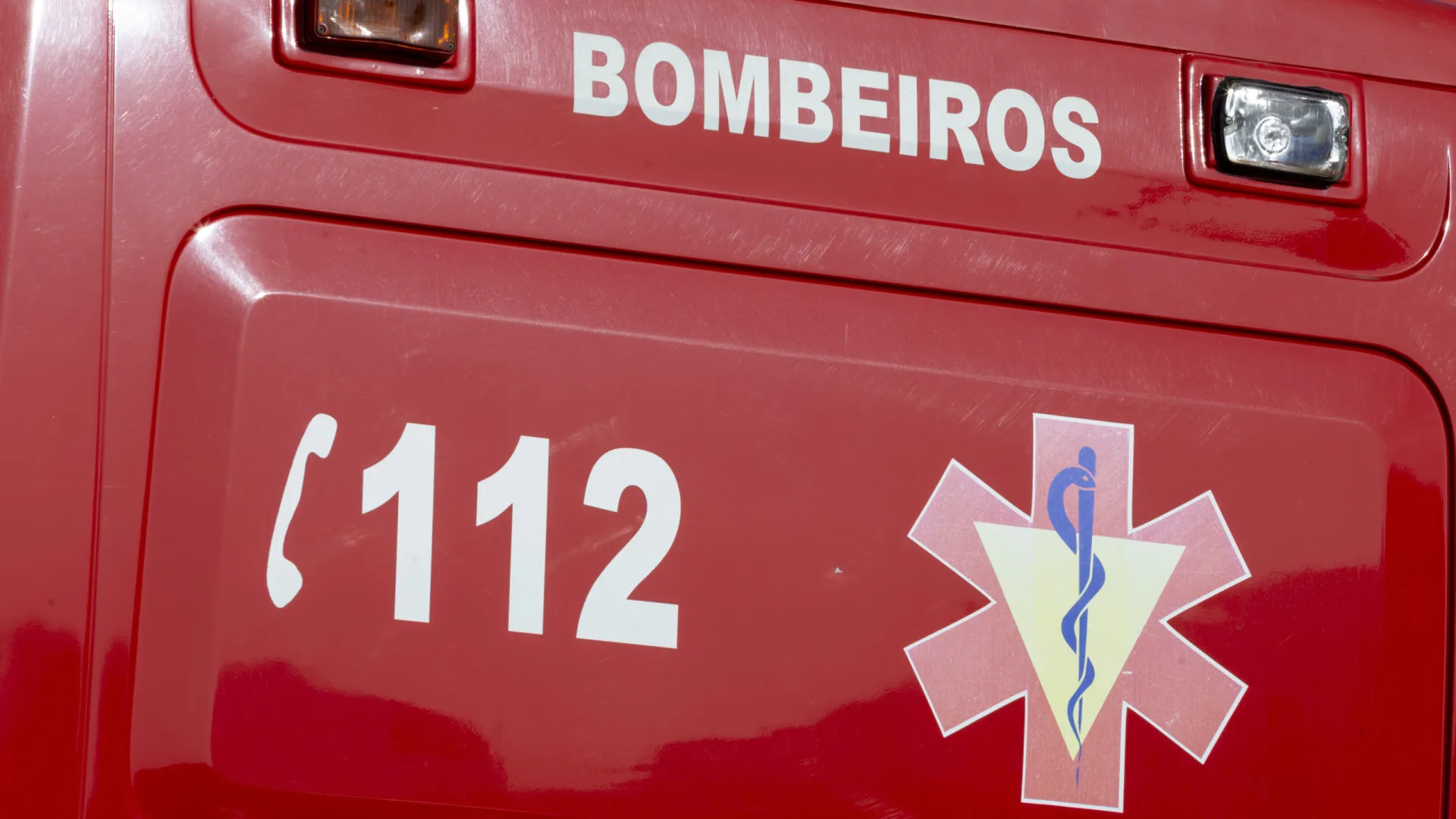 
                    Queda de grua causa um morto e um ferido grave em Gondomar
                