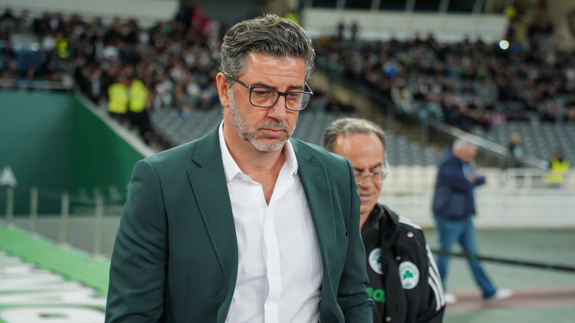 
                    Panathinaikos, de Rui Vitória, cede empate na Liga grega
                