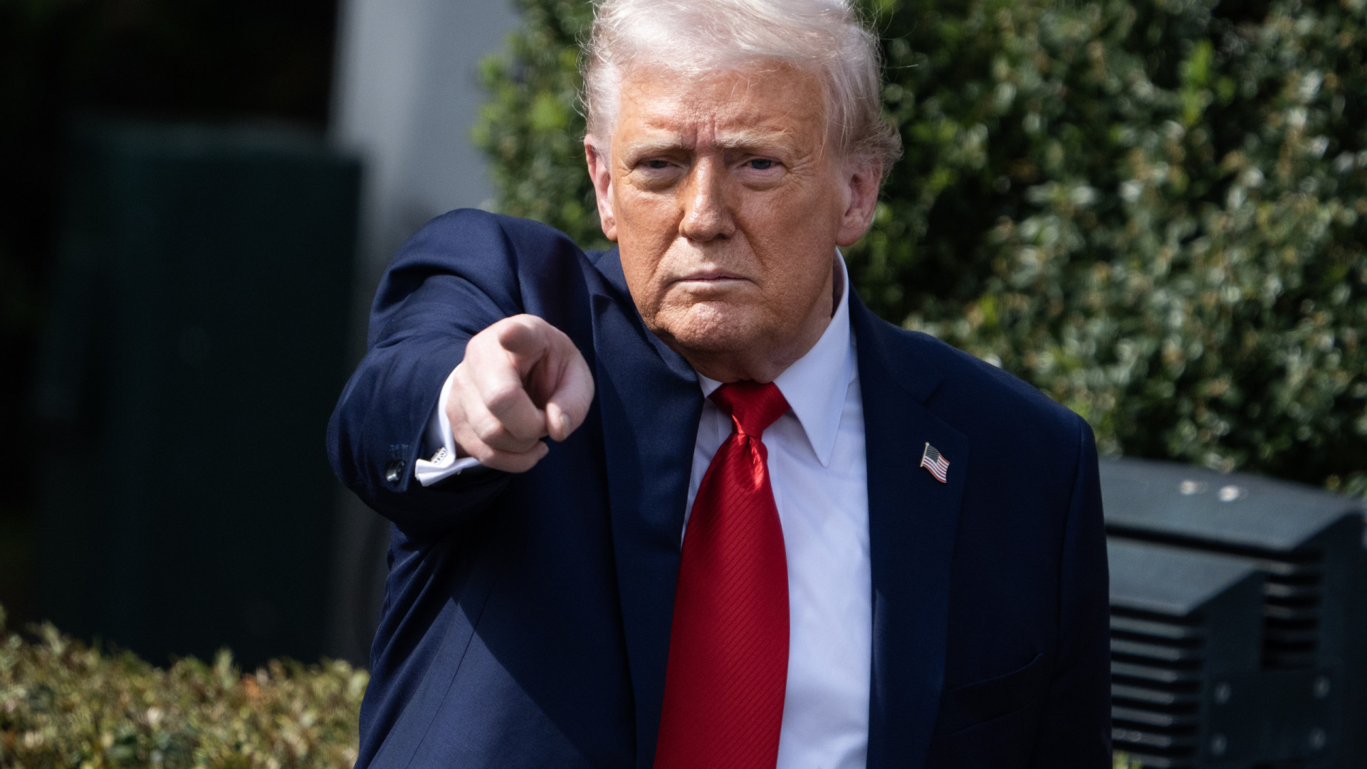 Trump impõe novas taxas aos navios de fabrico chinês que atracam nos EUA