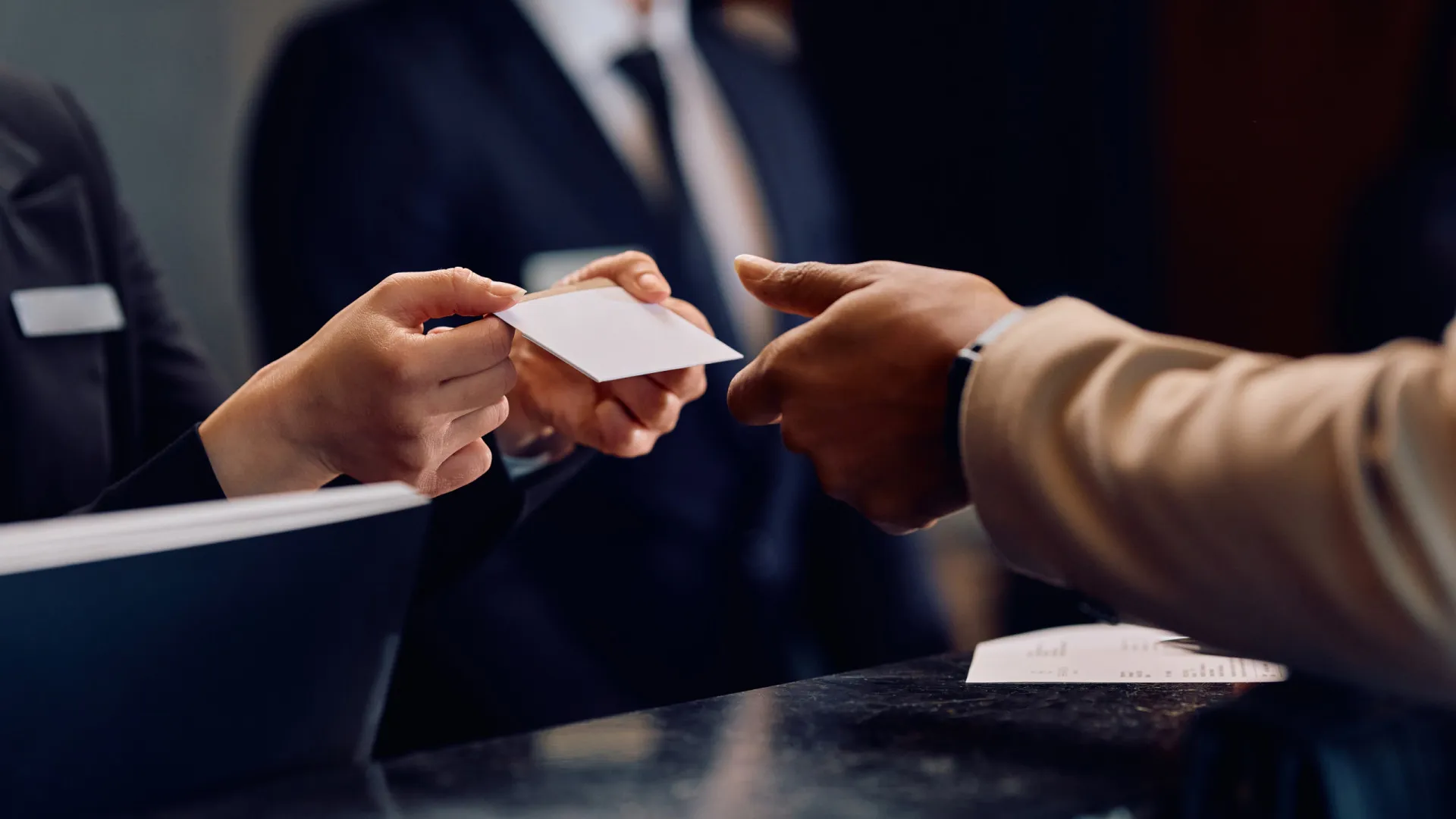 
                    Geral: Turismo, hotelaria e restauração antecipam elevado impacto
                