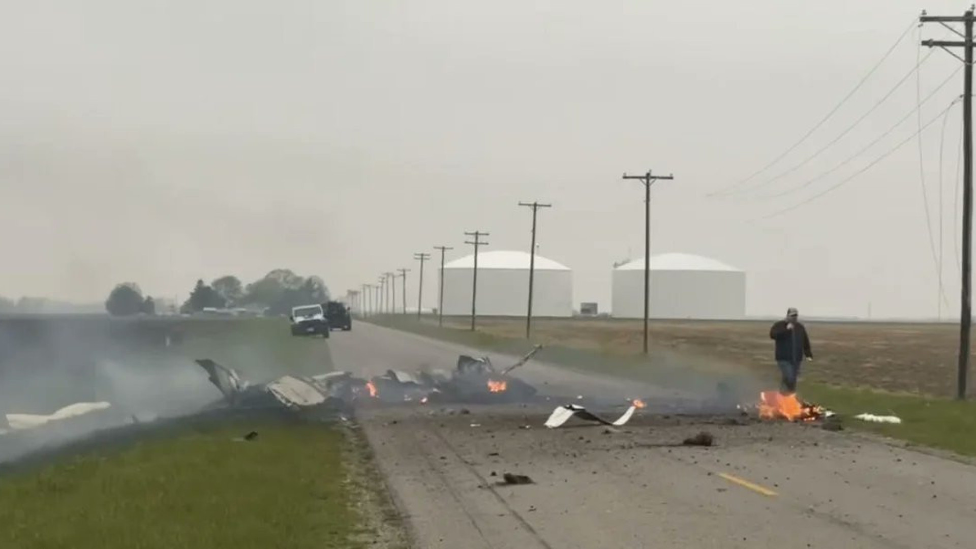 Quatro mortos após avião colidir com cabos de eletricidade no Illinois