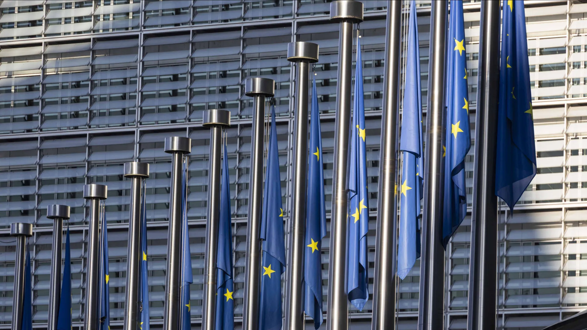 Bruxelas quer União Europeia ligada pela alta velocidade até 2040