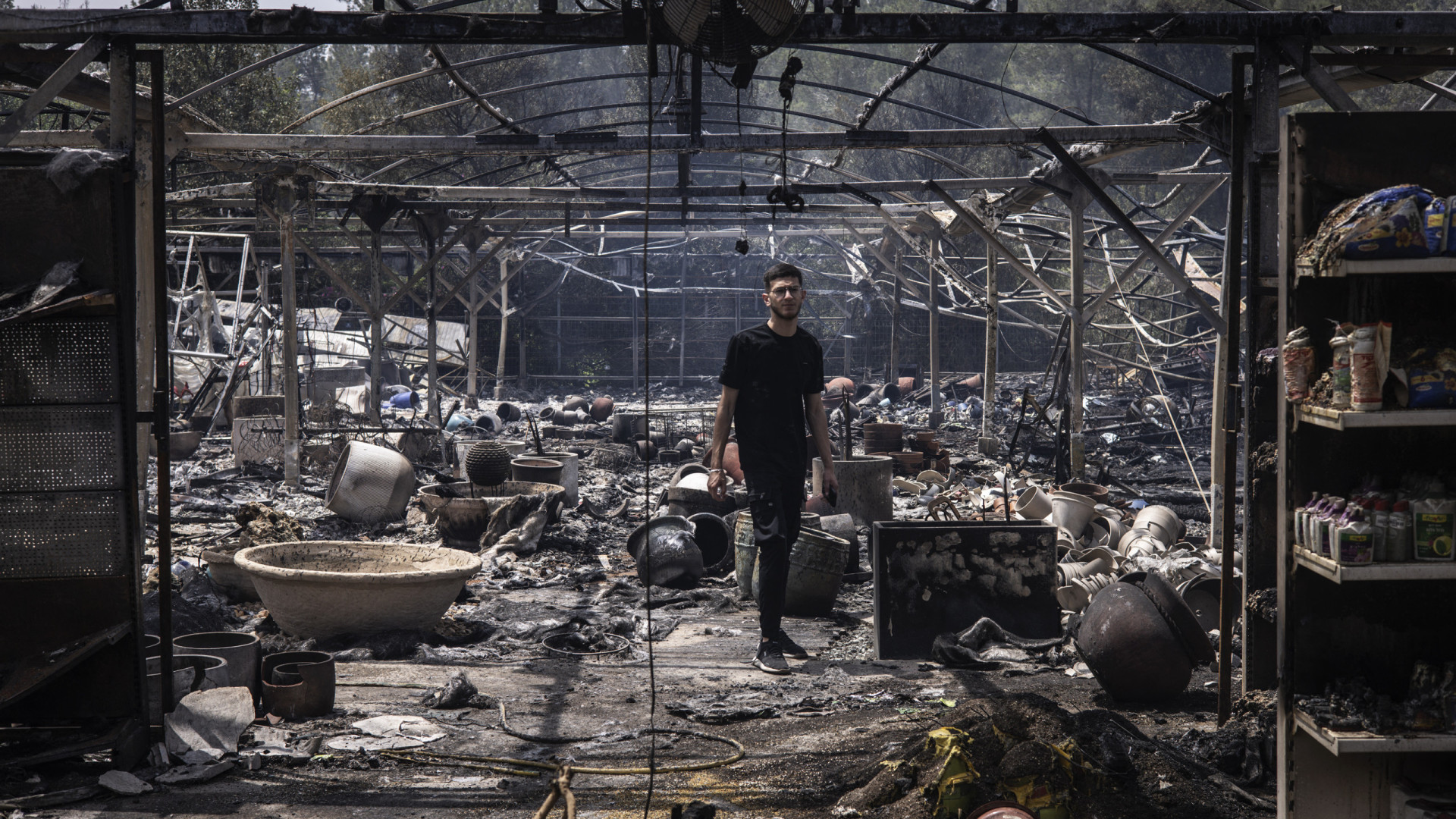 Incêndio nos arredores de Jerusalém está 