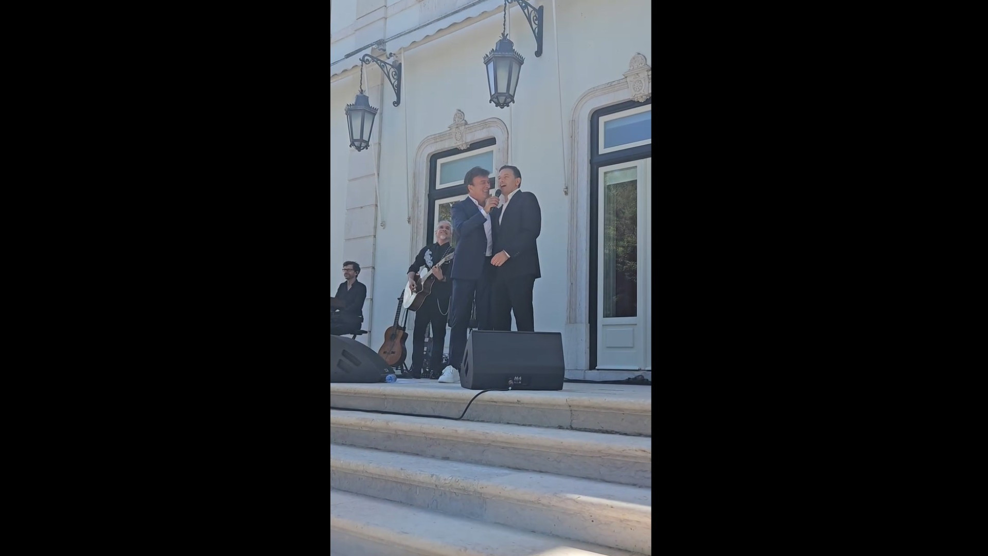 Montenegro junta-se a Tony Carreira para cantar 'Sonhos de Menino'. Veja
