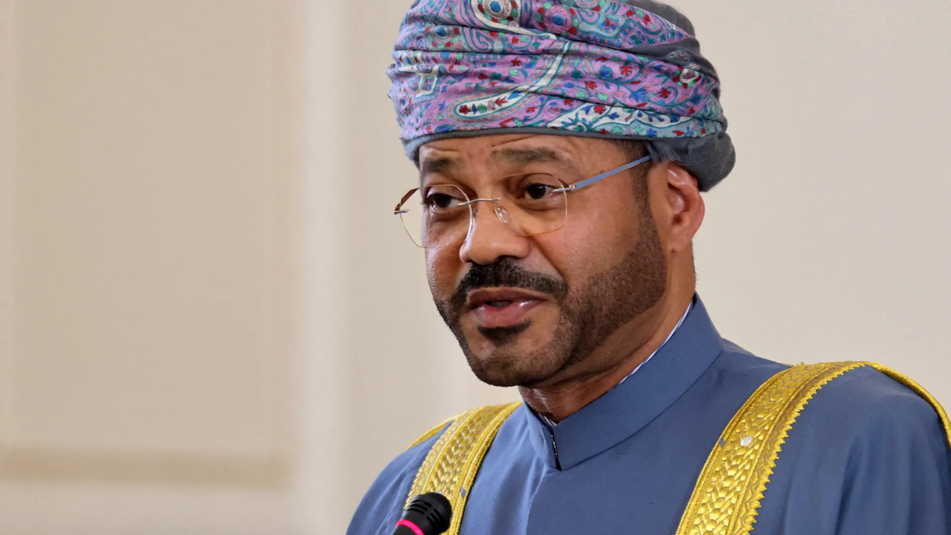 
                    Omã destaca abertura a ideias novas e criativas nas negociações EUA-Irão
                