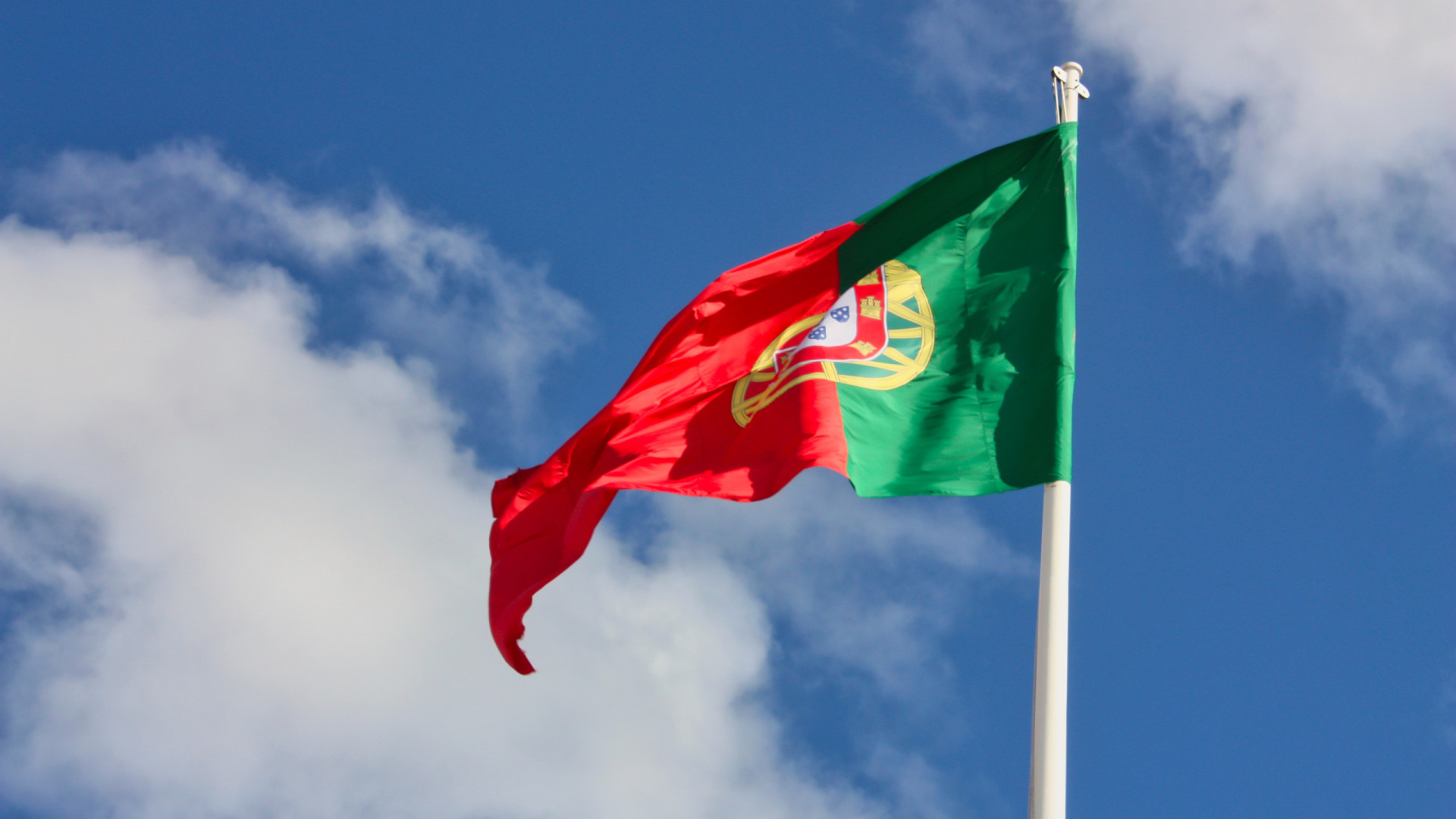 PIB cresceu 1,6% em termos homólogos, mas diminuiu 0,5% em cadeia