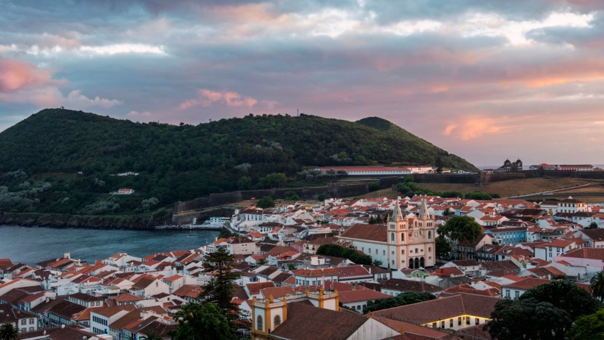 Anafre/Açores pede revisão do regime jurídico da organização das autarquias