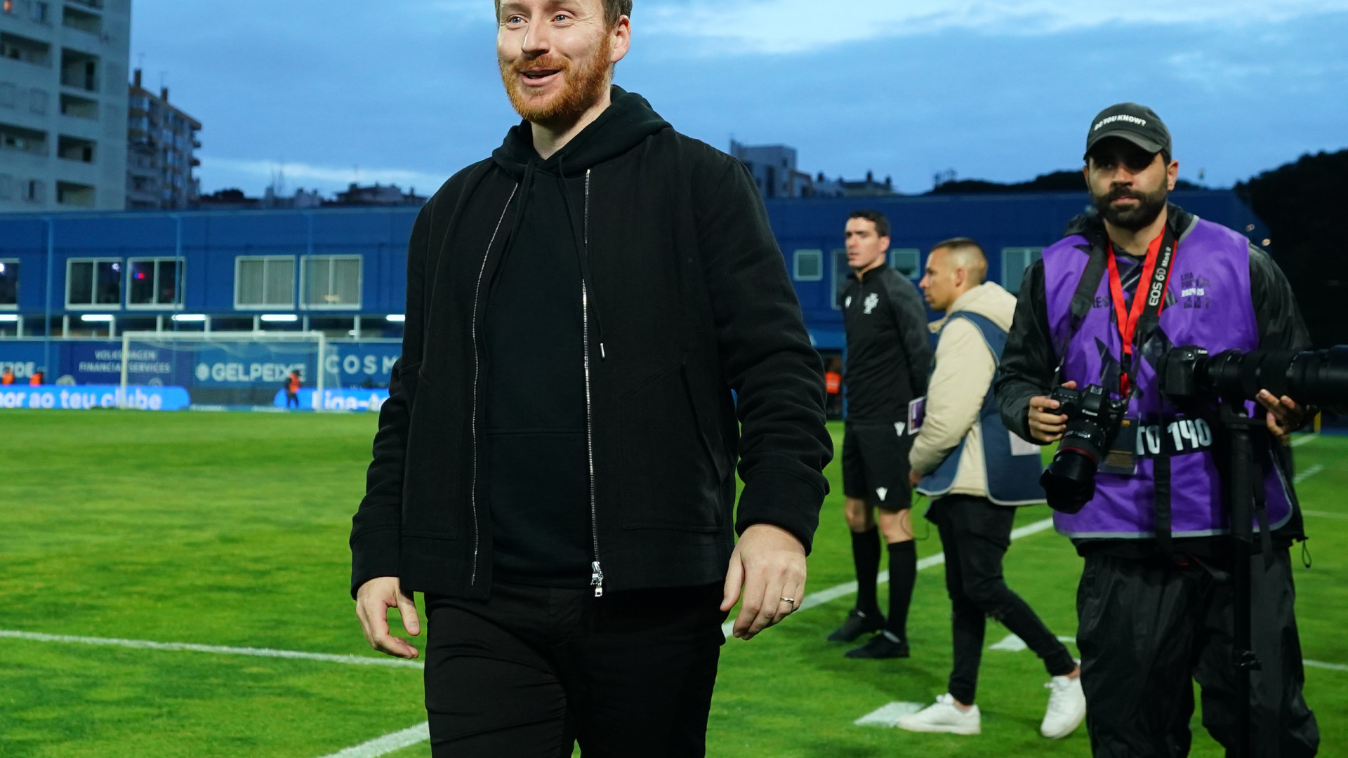 Ian Cathro deixa apelo: 