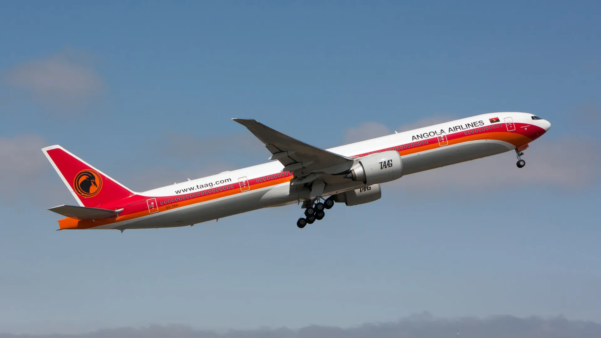 
                    TAAG com nível de cancelamento de voos de 0,3% promete melhorias operacionais
                