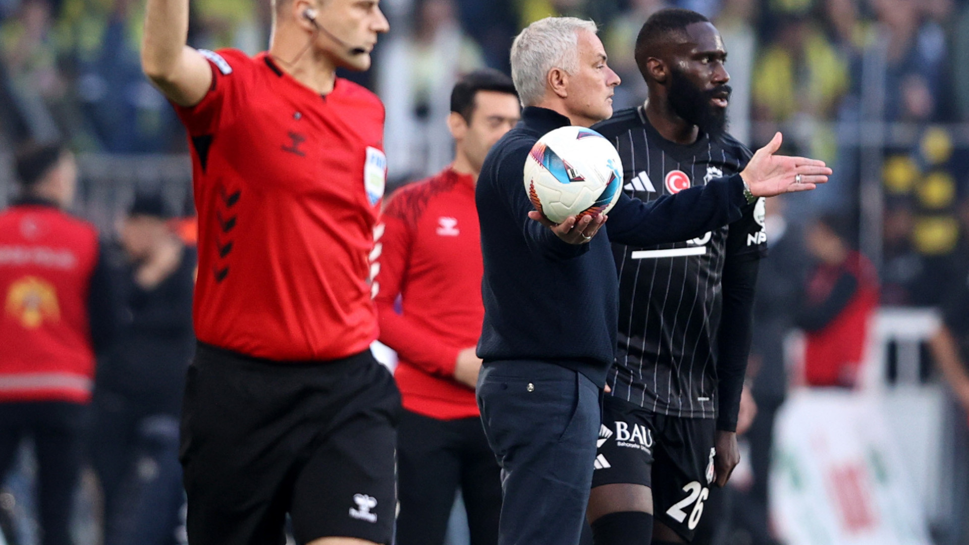 Gedson não foi amigo de Mourinho. Fenerbahçe cada vez mais longe do trono