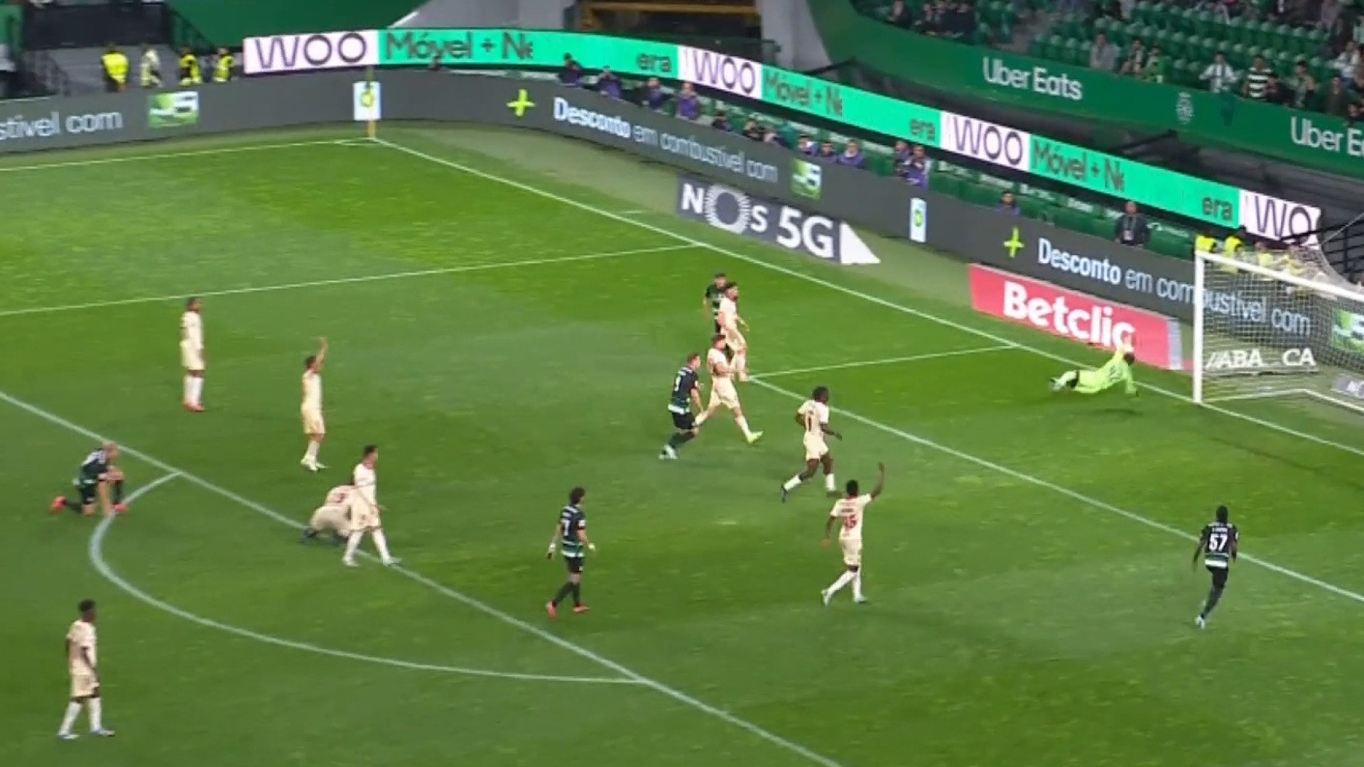 Maxi Araújo quebra resistência do Gil Vicente e empata assim em Alvalade