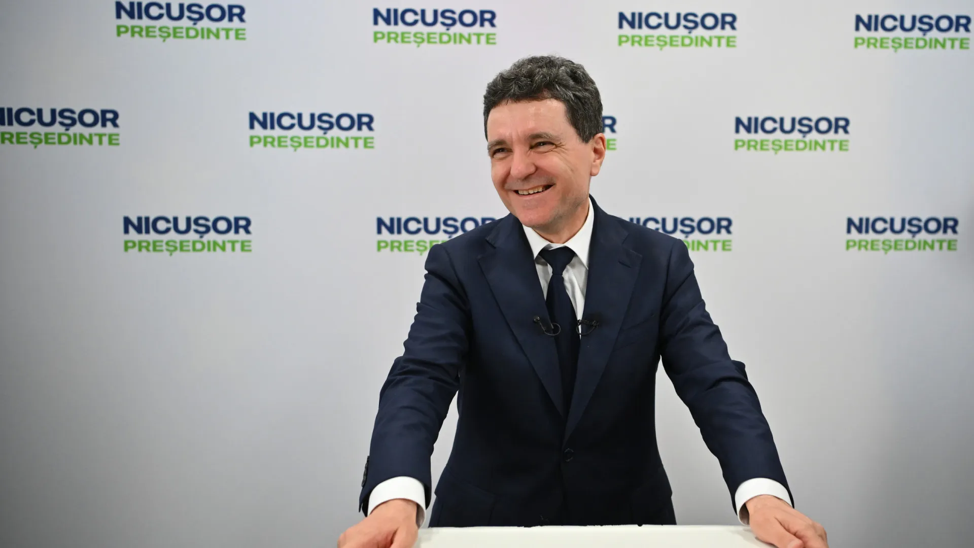 
                    Roménia rejeita unificação com Moldova e defende integração na UE
                