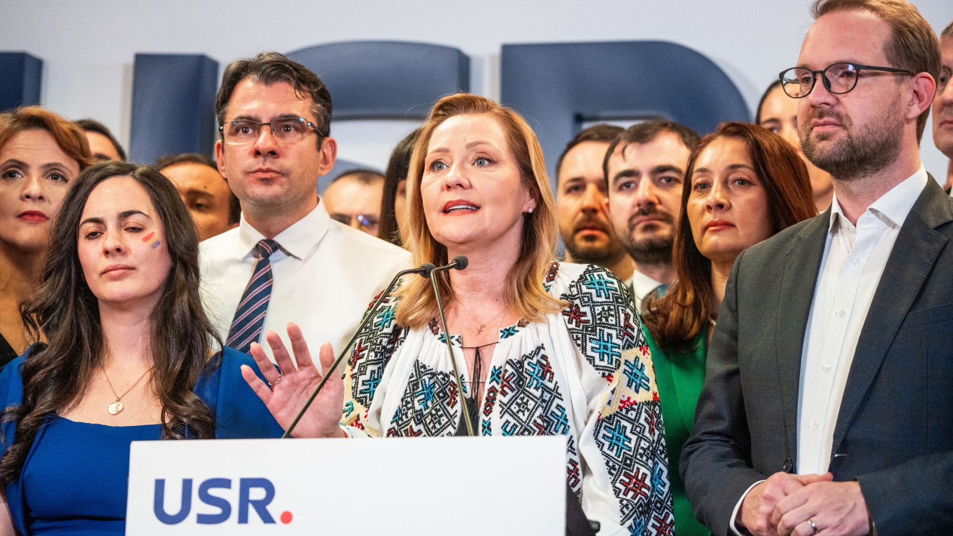 Roménia. Conservadora demite-se da liderança do terceiro maior partido