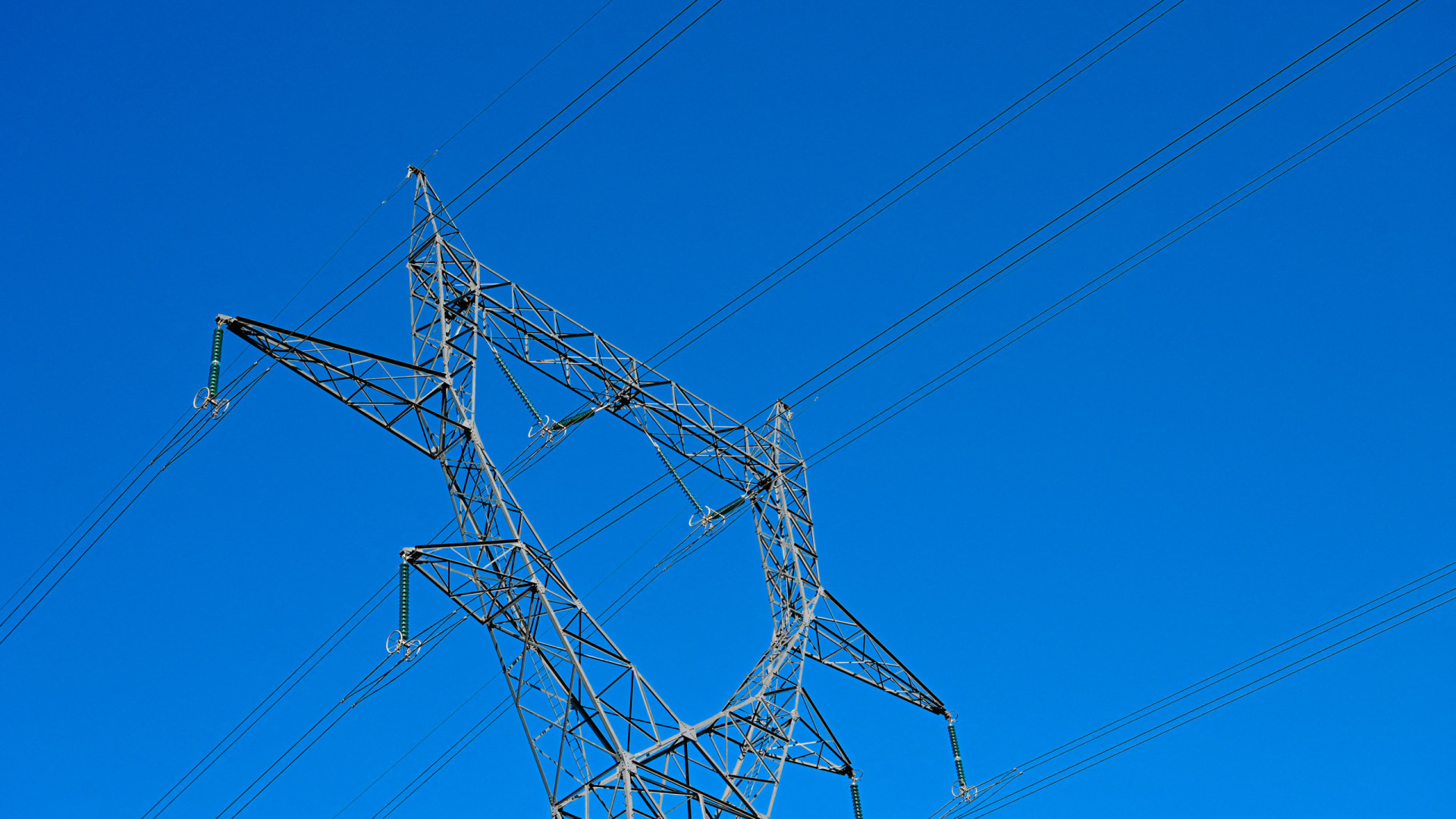 Península Ibérica insta França a fixar prazo para interligações elétricas
