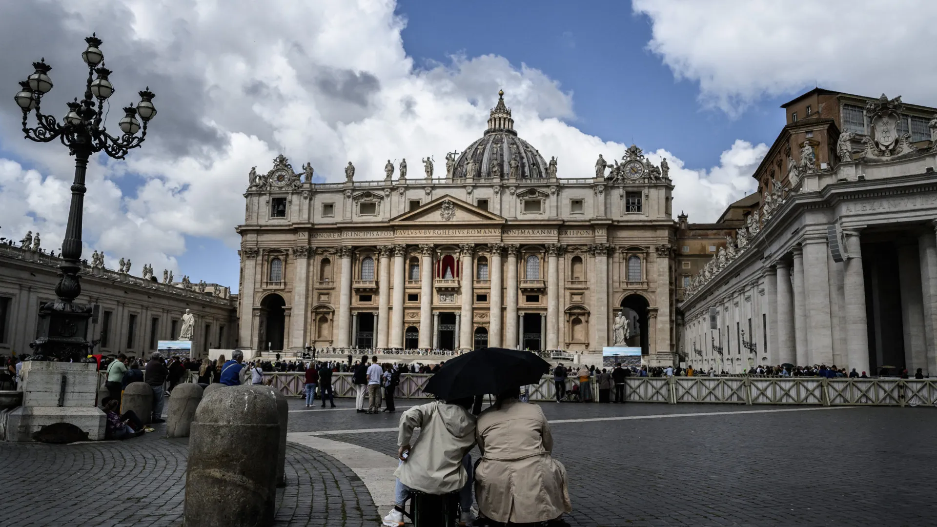 Conclave de 2025 chegou a ser interrompido... Cardeal tinha telemóvel