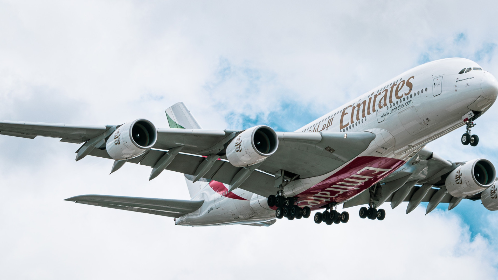 Lucro do Grupo Emirates sobe 10% para 5 mil milhões no último ano fiscal
