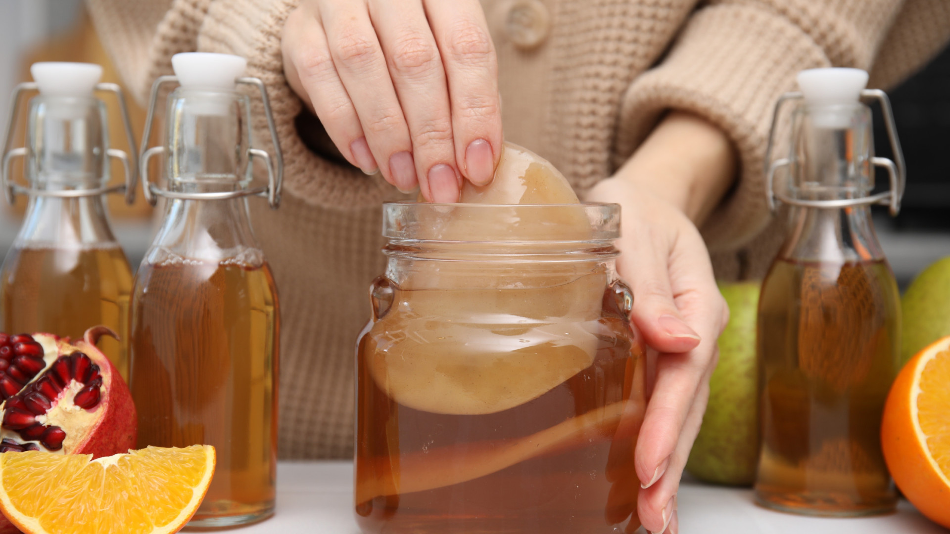 Receita de kombucha para quem viu a nova série de Bruno Nogueira