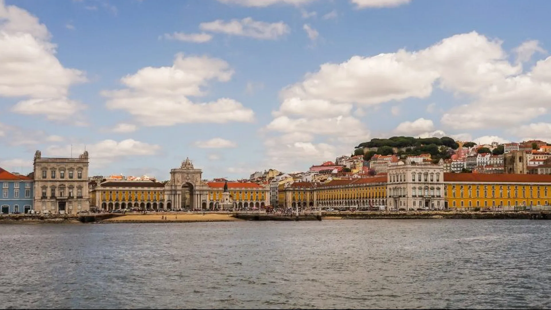 PS propõe recondução de diretores culturais com avaliação positiva