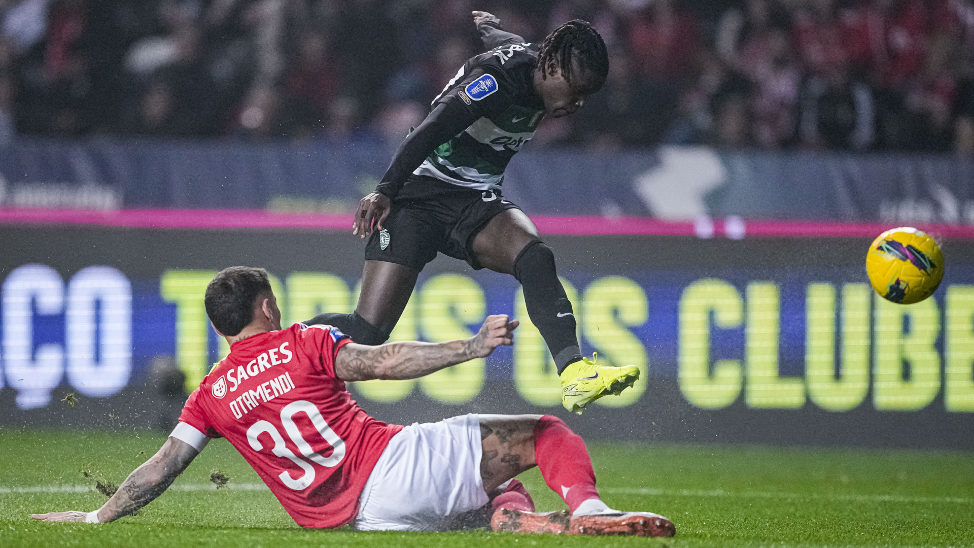 Geovany Quenda deixa (subtis) 'recados' antes do Benfica-Sporting