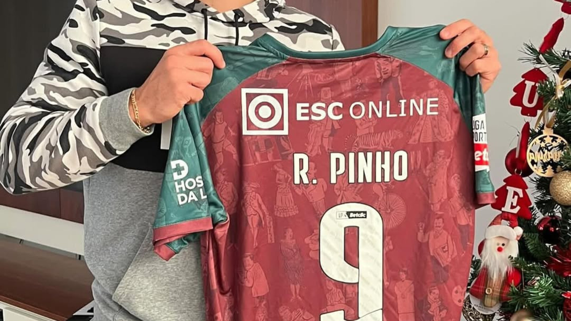 Jogador do Estrela da Amadora foi pai pela terceira vez