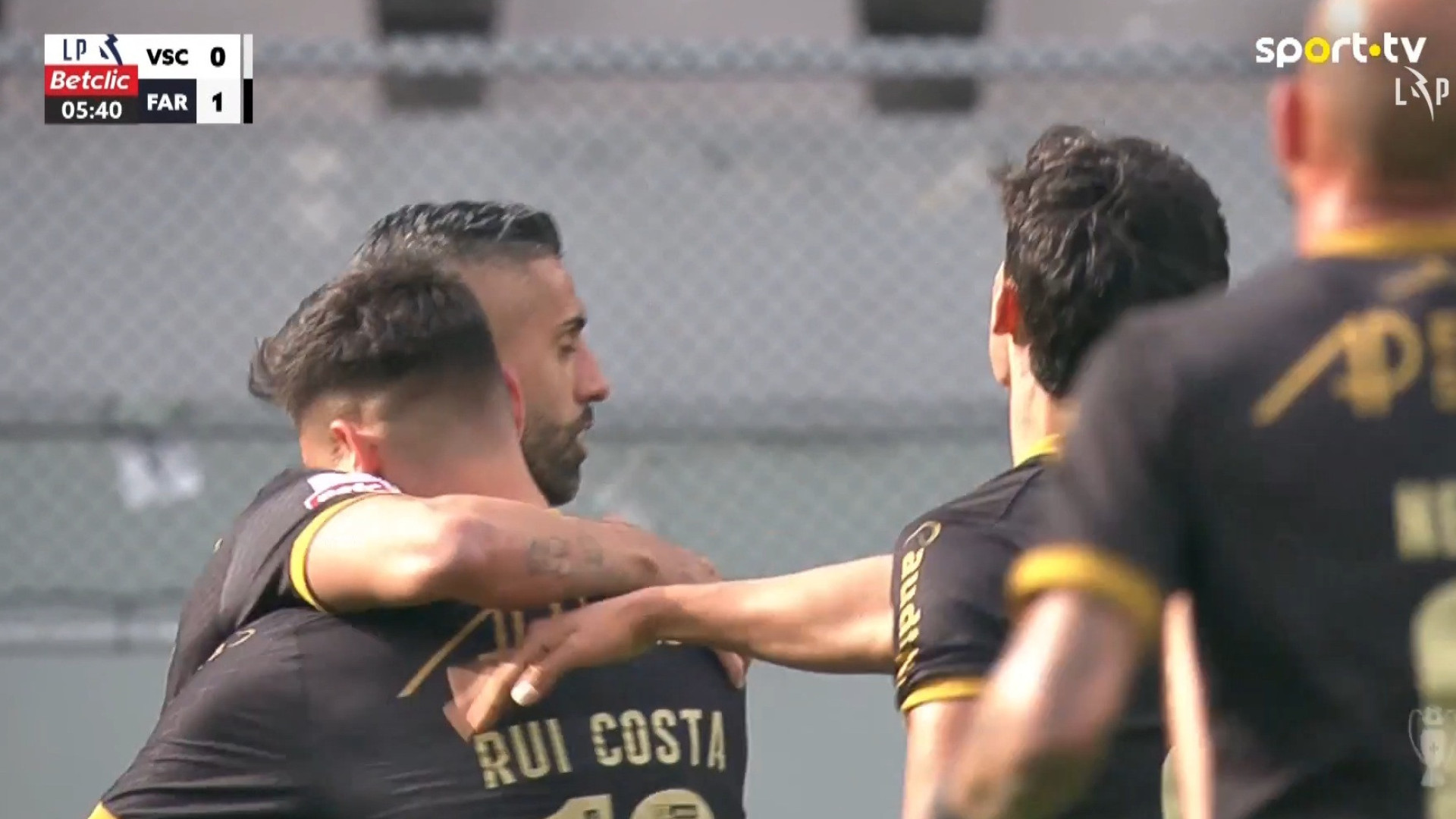 Marco Matias fez valer a 'lei do ex' em Guimarães e reagiu assim ao golo