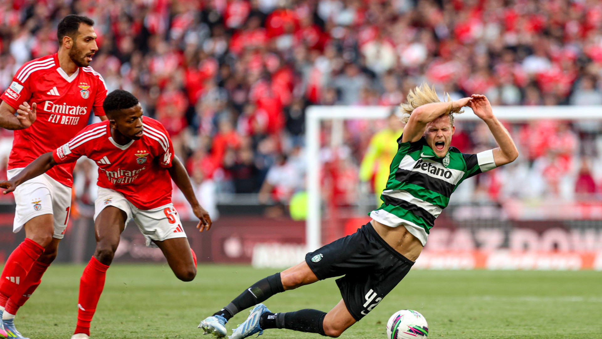 Campeão no fim? Benfica tem dois 'doutorados' e Sporting dois... 'baldas'