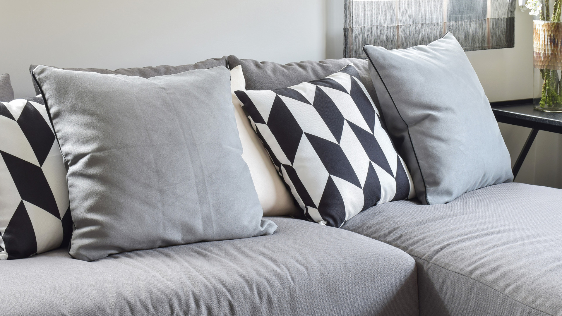 O tipo de sofá que um designer de interiores não recomenda comprar