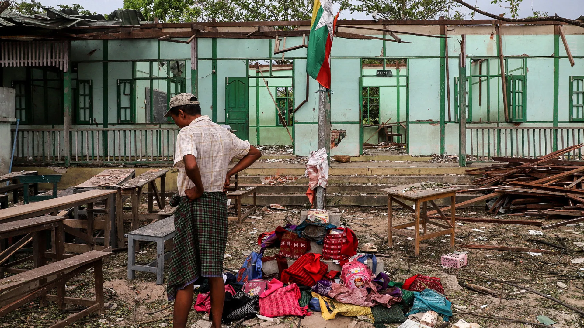 
                    Timor. Queixa-crime contra militares do Myanmar por crimes de guerra
                
