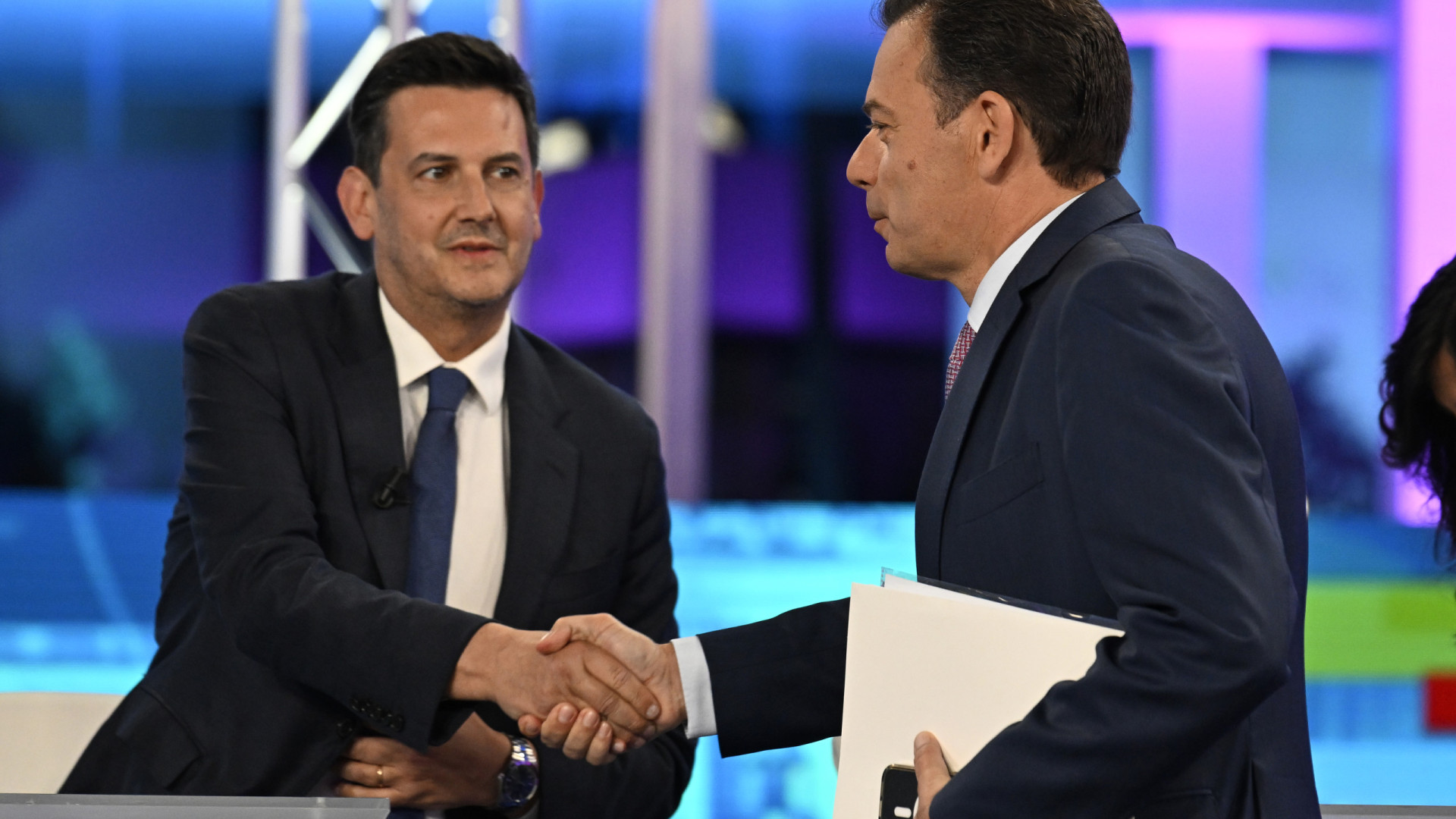 Dois é bom, três é demais? AD de 