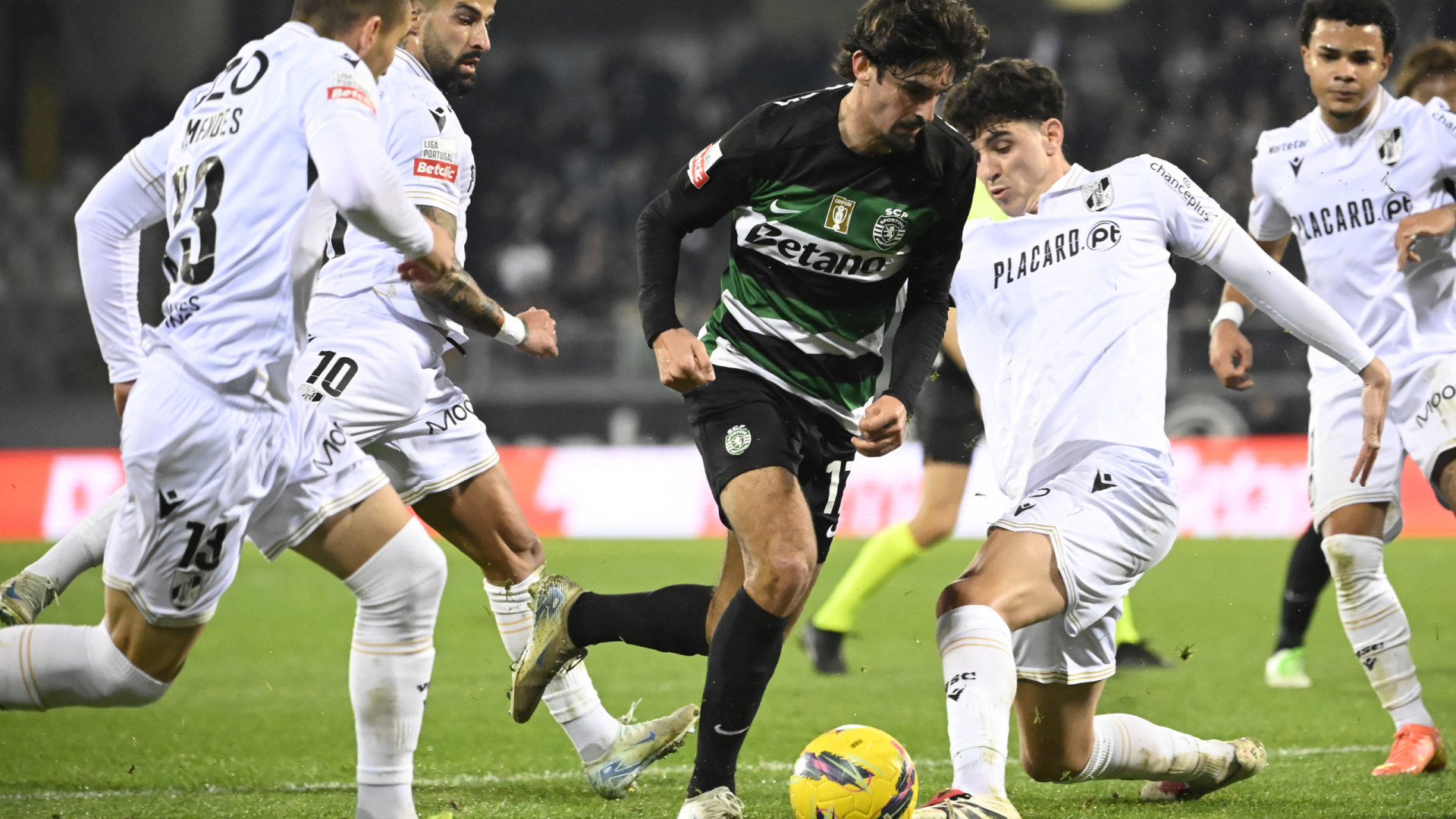 Vitória SC sabe como perturbar Sporting, mas o 'fado' é outro em Alvalade