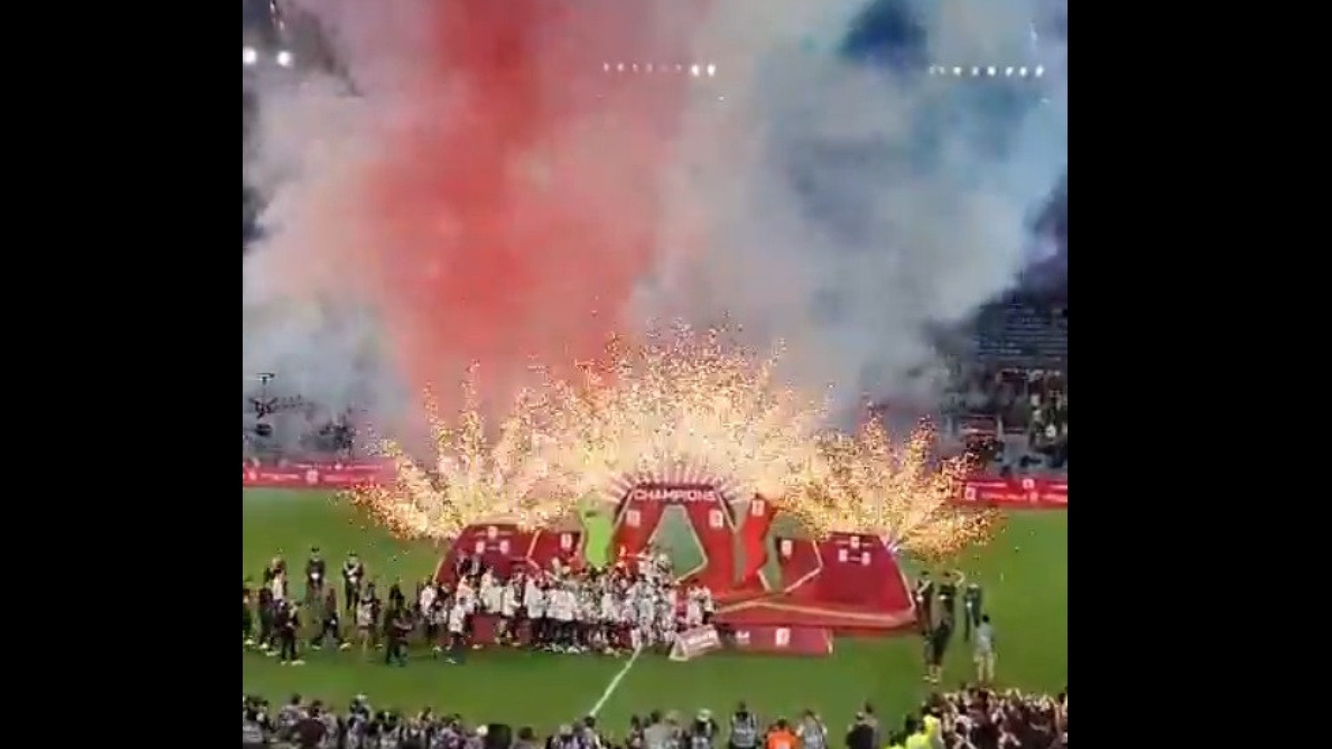 Bologna 'tramou' Sérgio Conceição e ergueu a Taça de Itália