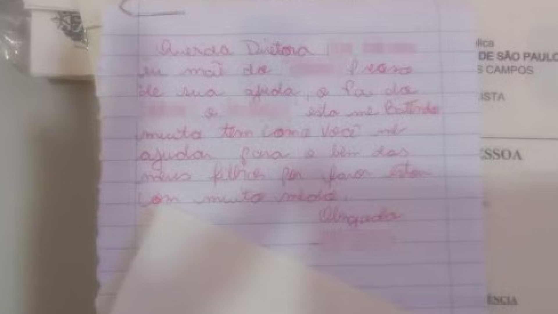 Mulher em cativeiro salva graças a bilhete oculto. 