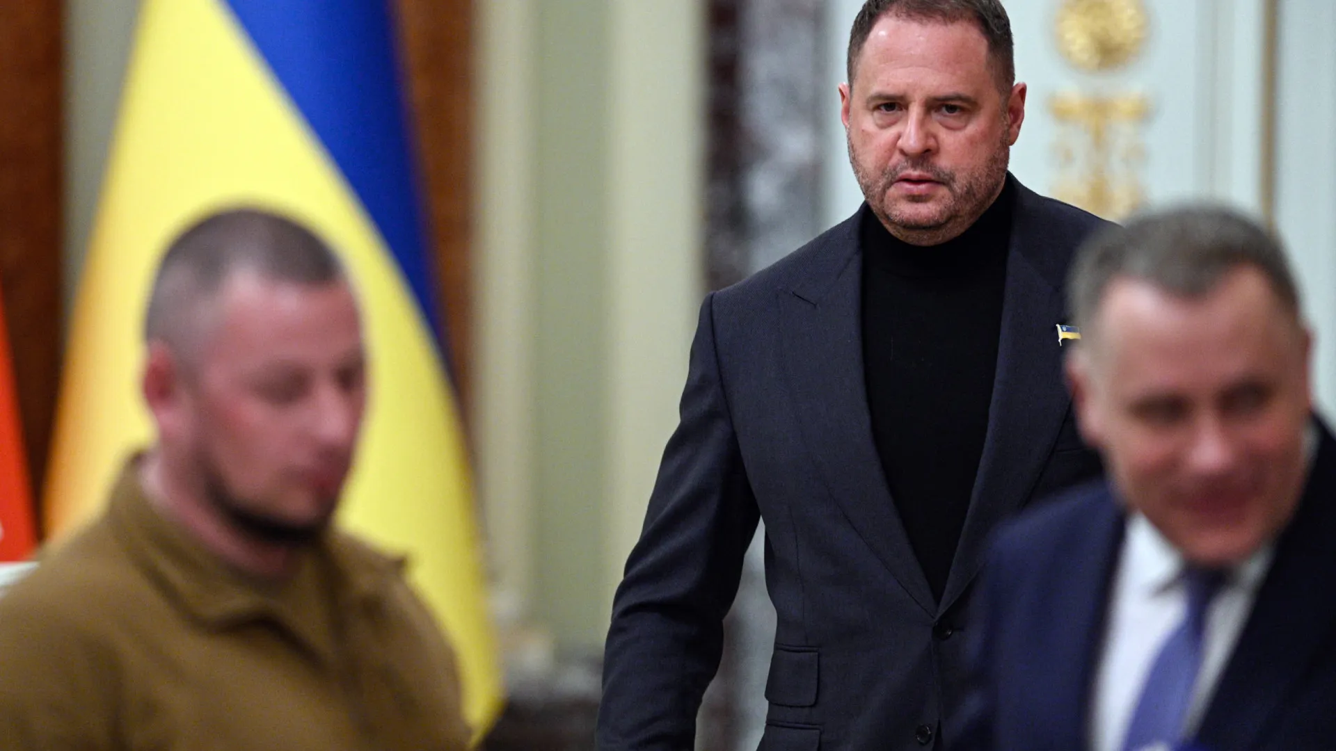 
                    Principal tarefa. Kiev espera garantias de segurança da reunião de Paris
                