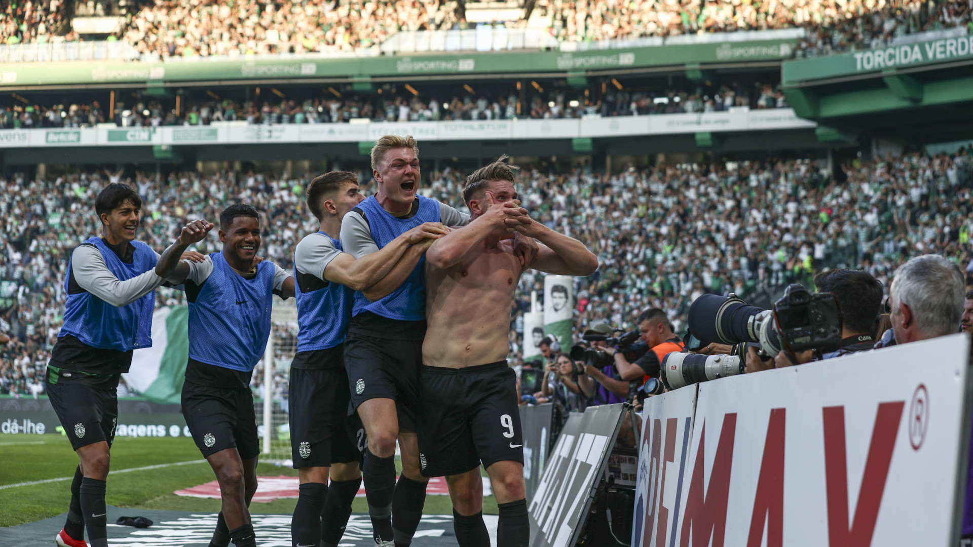 Nova camisola do Sporting para 2025/26 ‘cai’ na internet