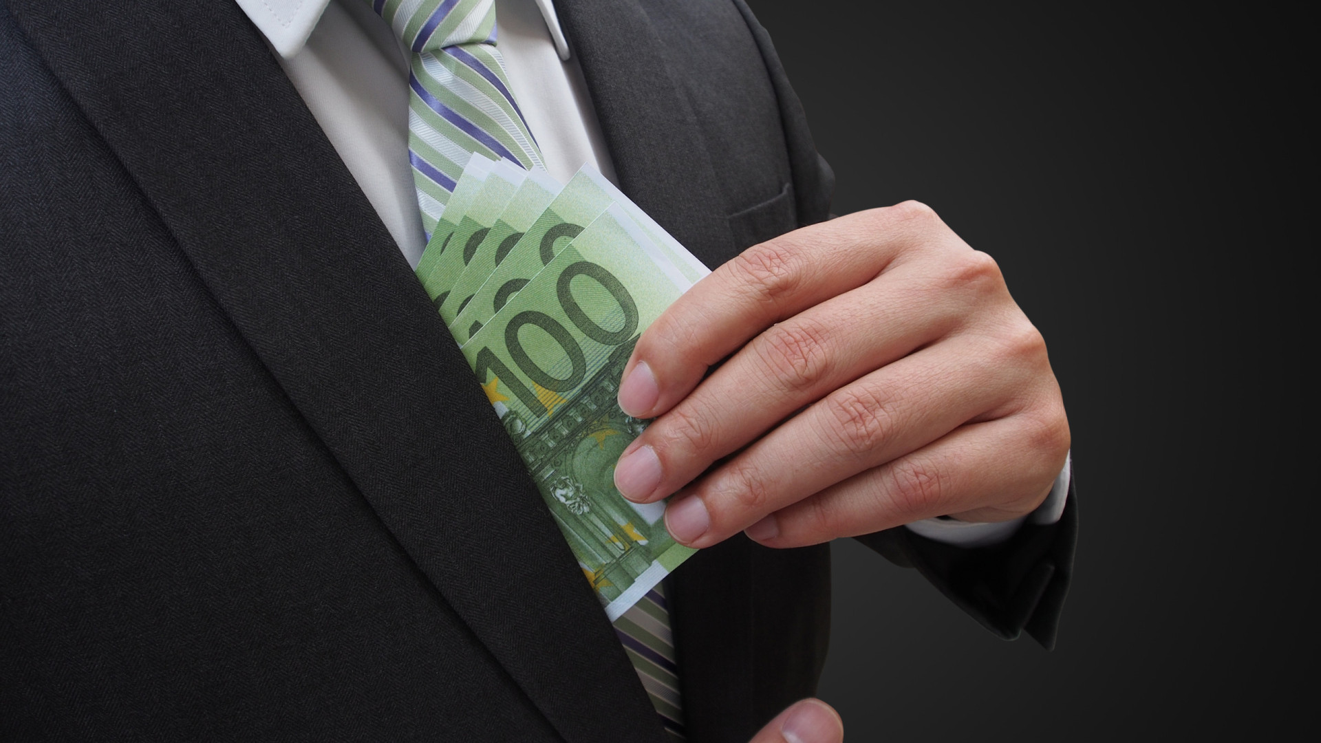 Depois dos votos, o dinheiro: Quanto arrecada cada partido em subvenções?