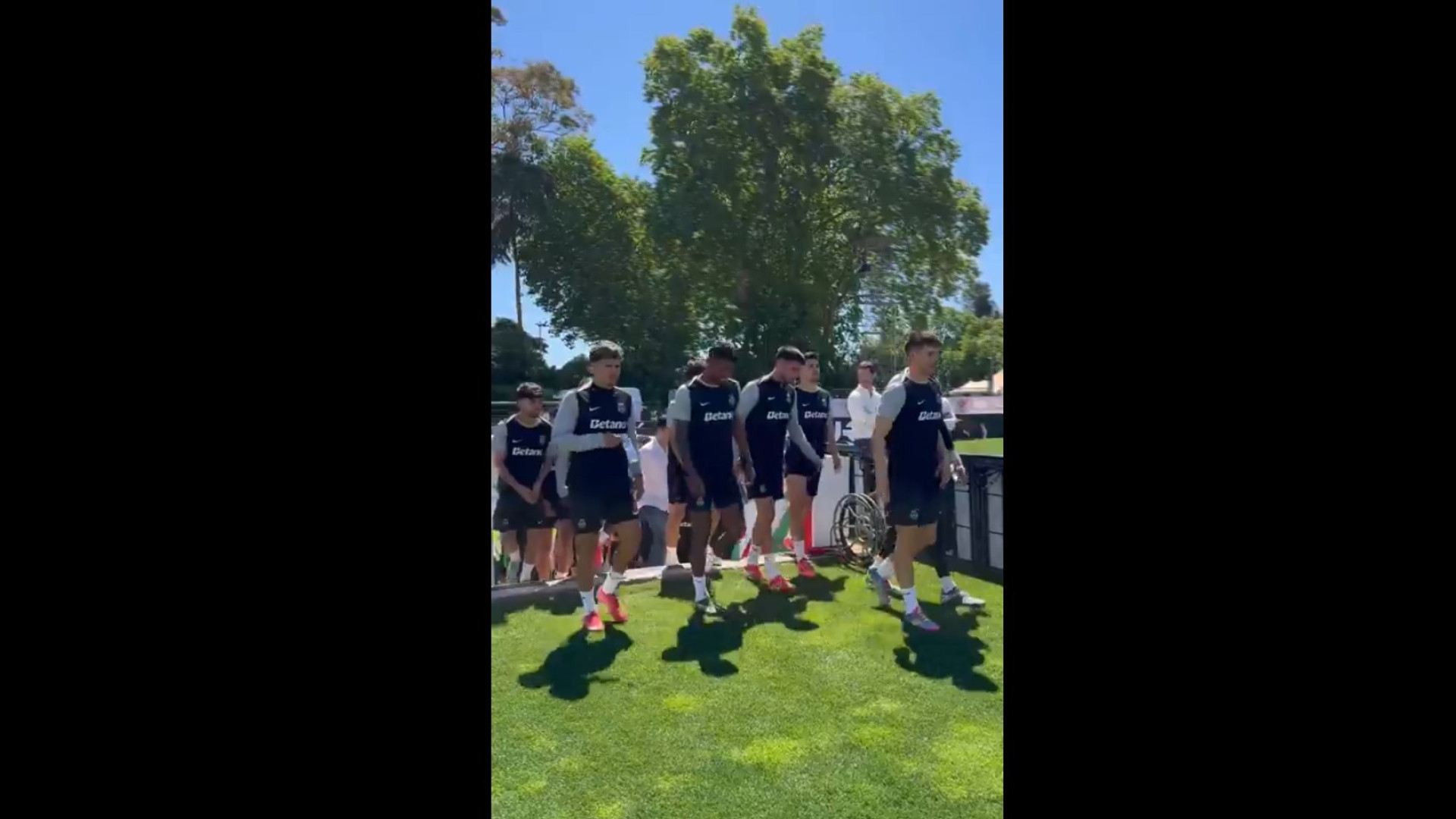 As imagens (recheadas de boa disposição) do treino do Sporting no Jamor