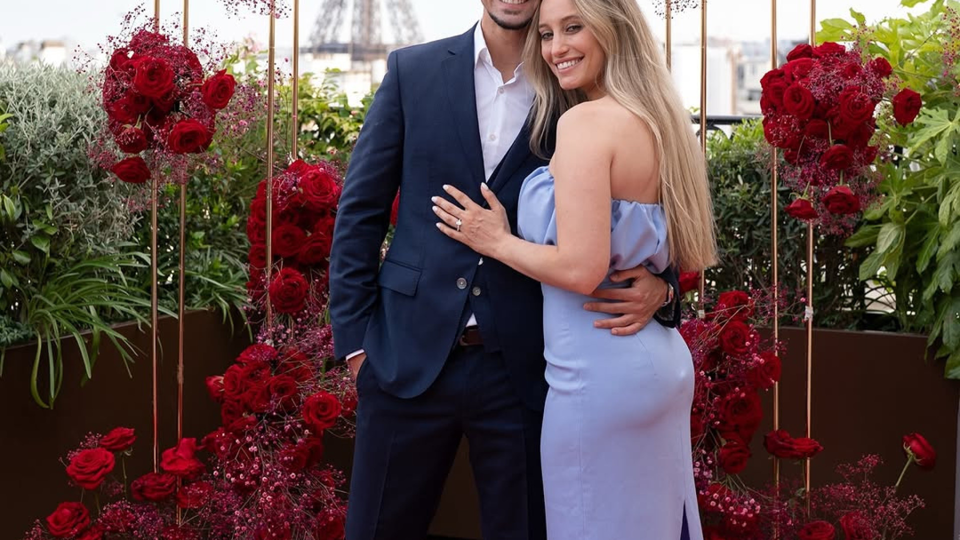 Stephen Eustáquio, jogador do FC Porto, pede namorada em casamento