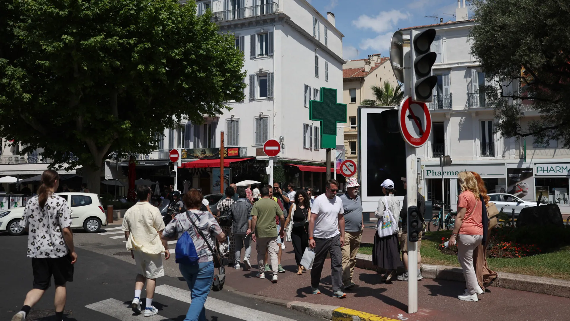 Autoridades francesas investigam causa intencional no apagão em Cannes