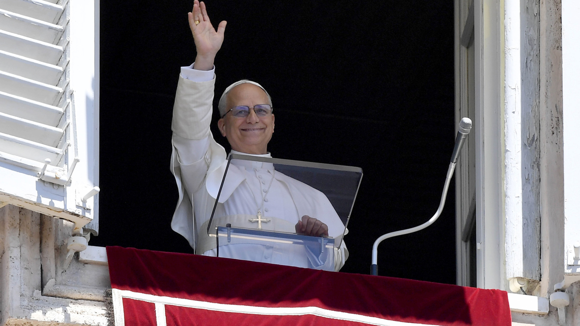 Papa pede que se enfrente 