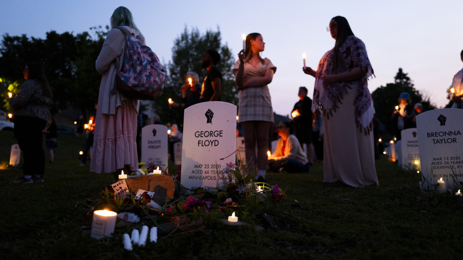 Floyd morreu há cinco anos e americanos não esquecem. Veja as imagens