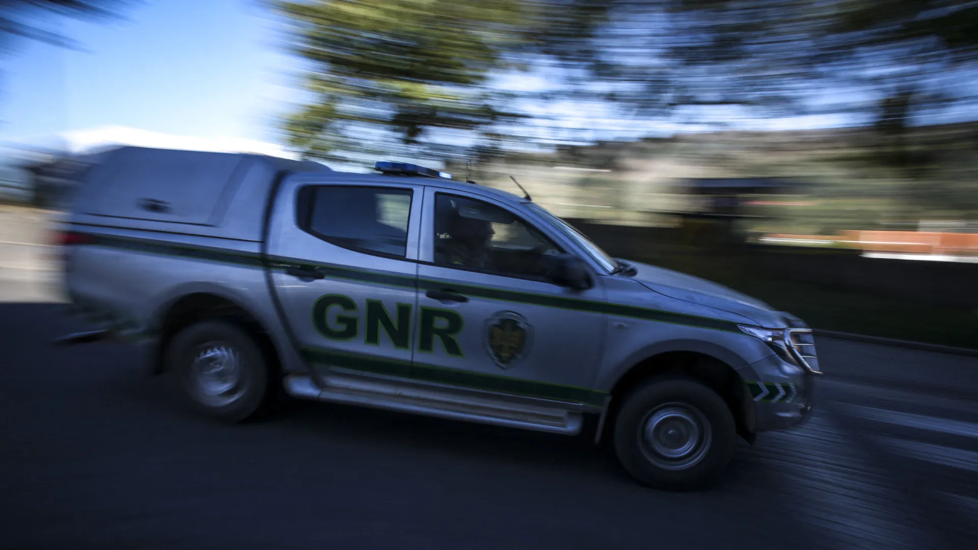 
                    Jovem detido pela GNR após agredir companheira de 18 anos no Pinhal Novo
                