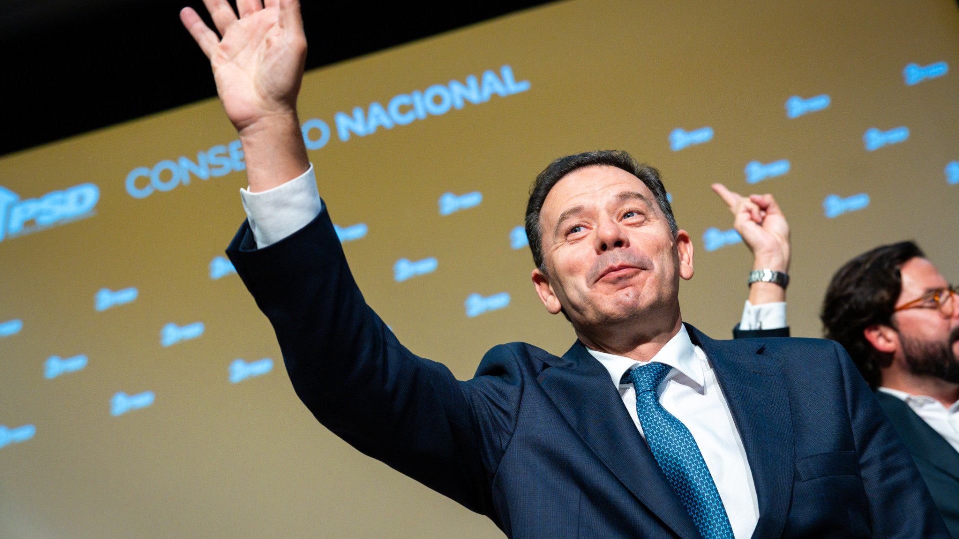 “Estão criadas condições para legislatura com confrontação democrática”