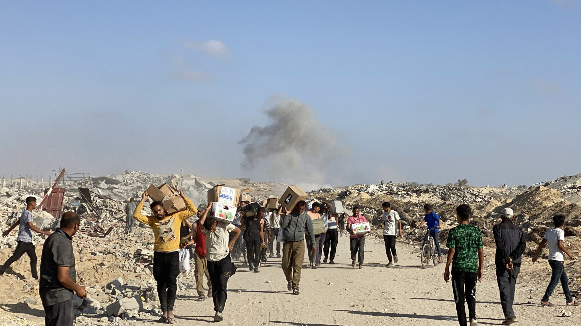 Israel faz mais de 20 mortos em pontos de ajuda humanitária em Gaza